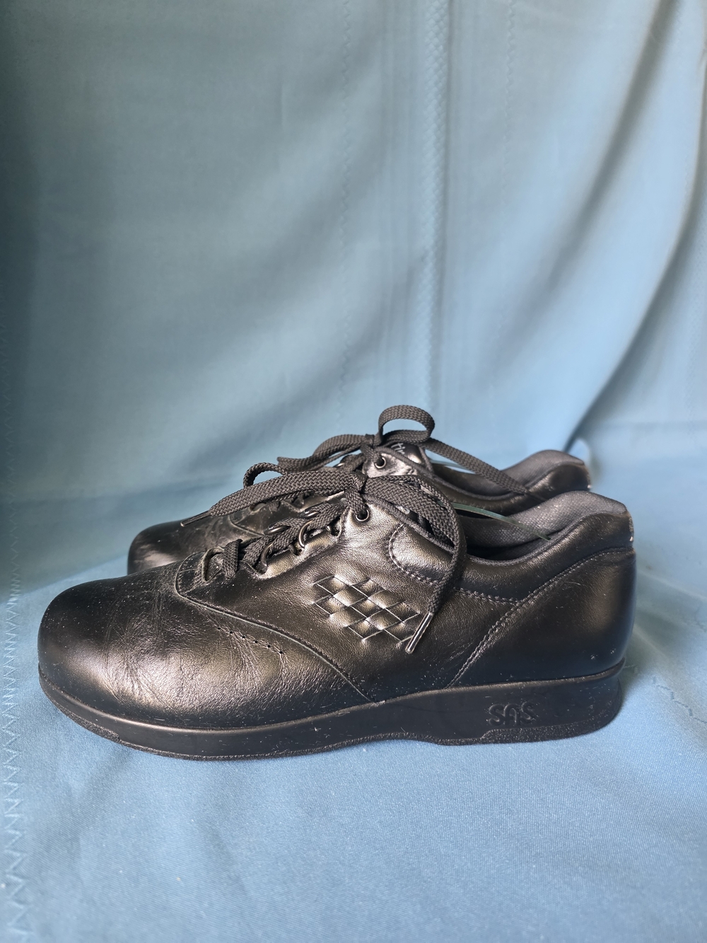 SAS Black Leather Lace‑Up Walking Shoes Quilted Detail Comfort Sole Women’s 8.5